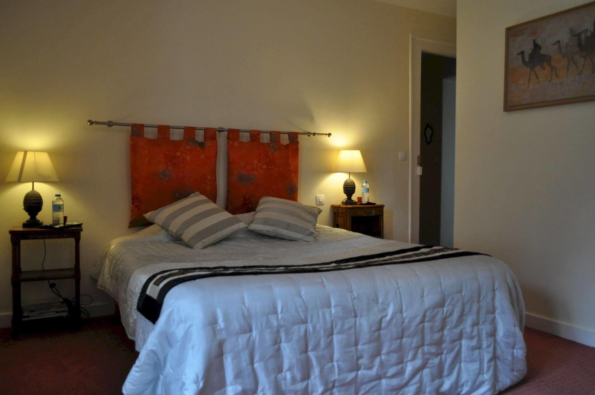 Bed and Breakfast Le Chateau Des Ormes Lambersart Exterior foto