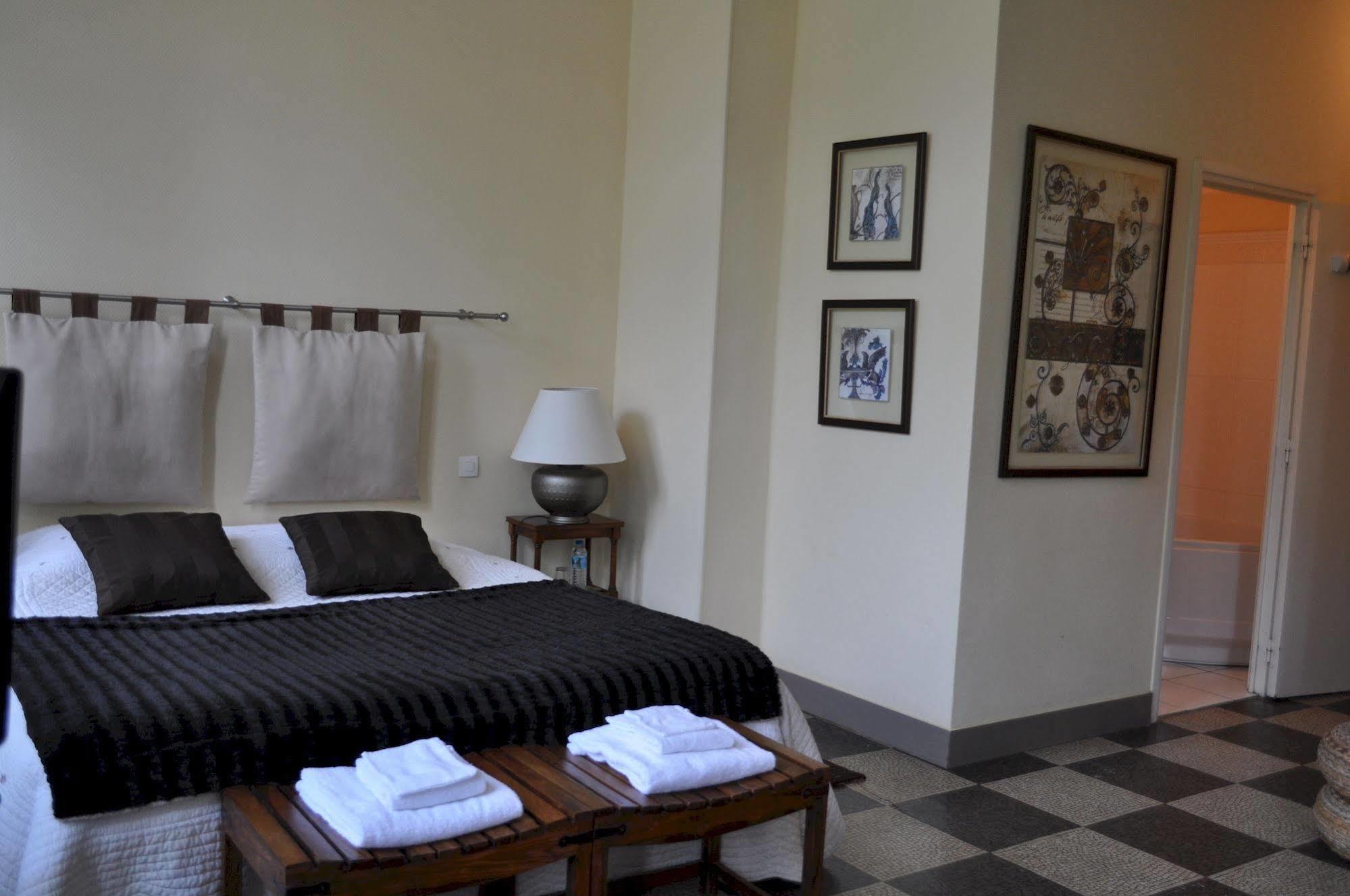 Bed and Breakfast Le Chateau Des Ormes Lambersart Exterior foto