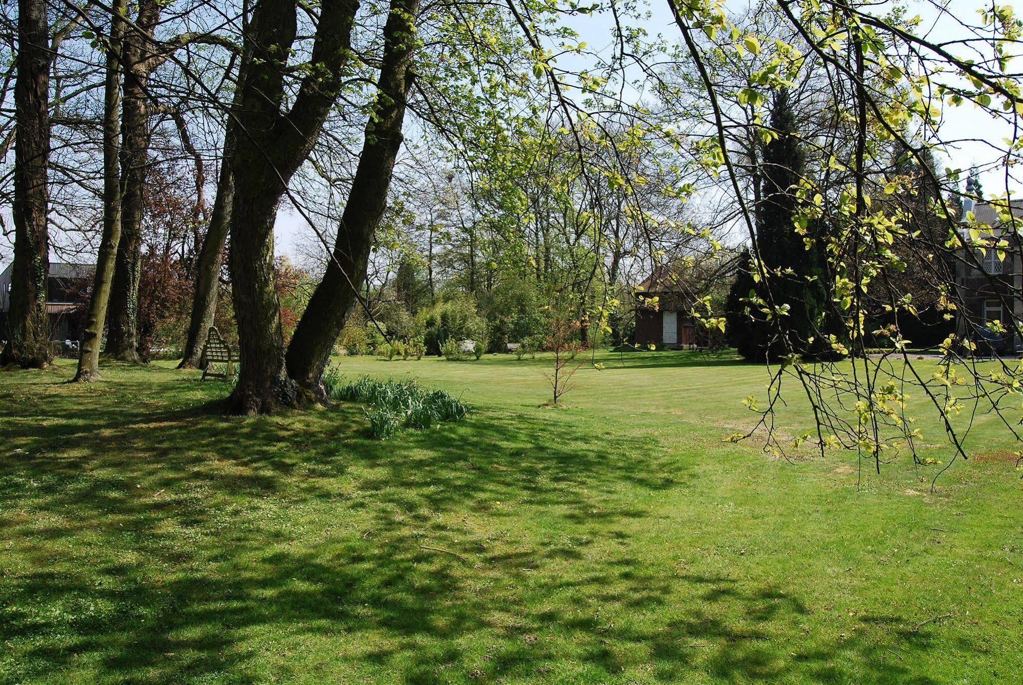 Bed and Breakfast Le Chateau Des Ormes Lambersart Exterior foto