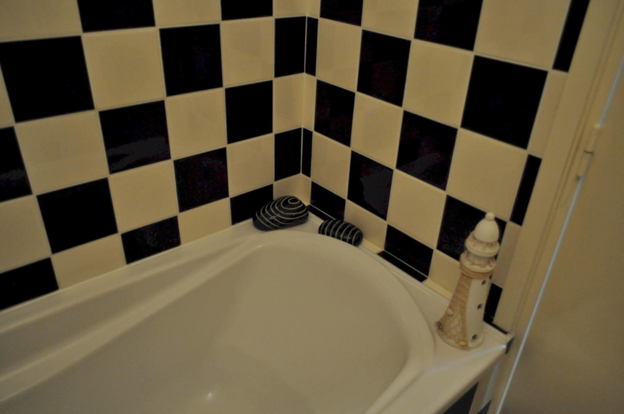 Bed and Breakfast Le Chateau Des Ormes Lambersart Exterior foto